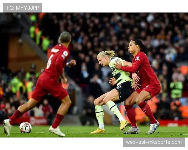 战术板:瓜迪奥拉与克洛普的终极对决,中场控制权成胜负手 战术板:瓜迪奥拉与克洛普的终极对决,中场控制权成胜负手